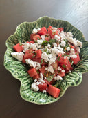 Watermeloensalade met vegan feta, munt, basilicum & olijven