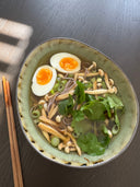 Bone broth met boekweitnoedels